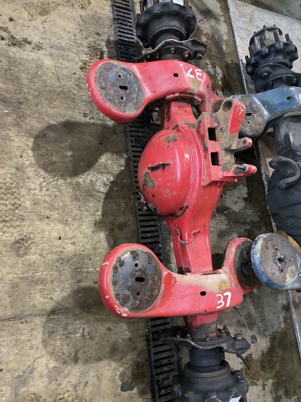 Eaton RS-404 Axle Housing #321318