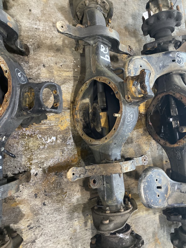 Eaton RS-404 Axle Housing #322557