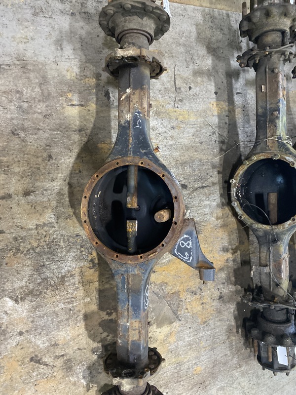 International N400F Axle Housing #1660840C1