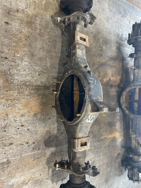 Eaton RS-402 Axle Housing #303192