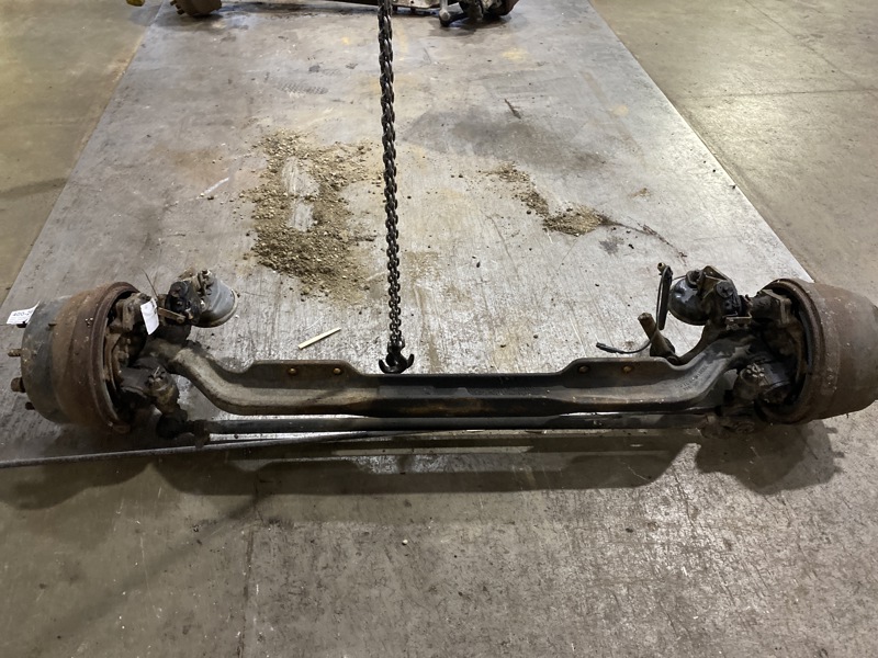 International I-100 Front Axle Assembly #3545386C92