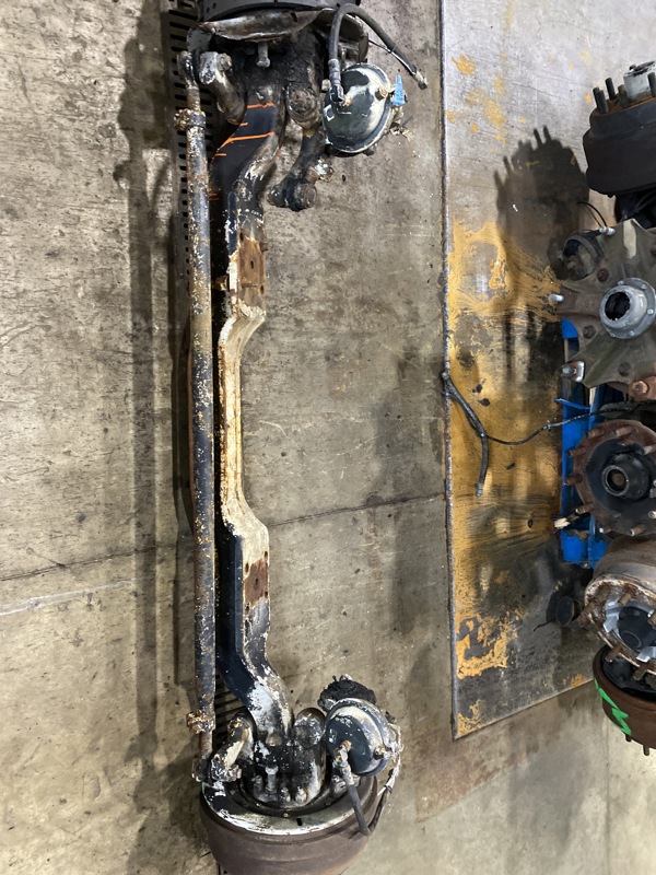 Mack Front Axle Assembly #3QHF545P2