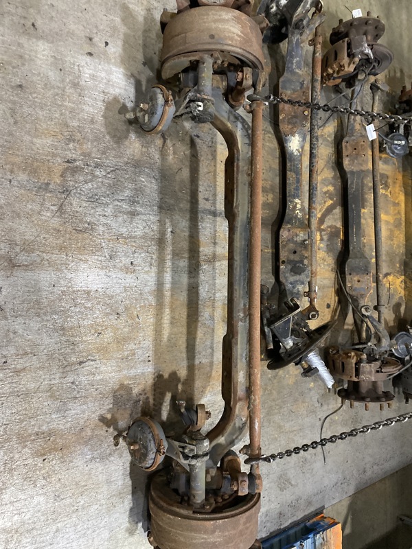 Eaton 20F4 Front Axle Assembly #824295