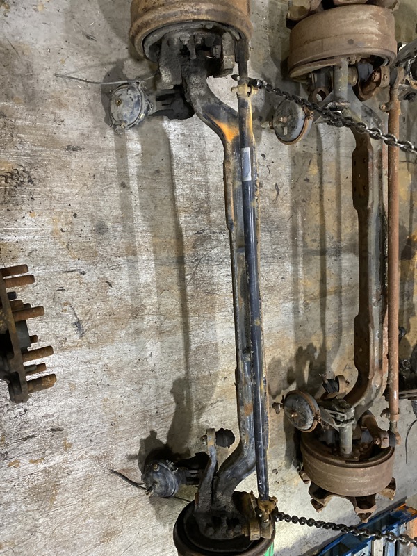 Eaton E1200i  Front Axle Assembly #823213