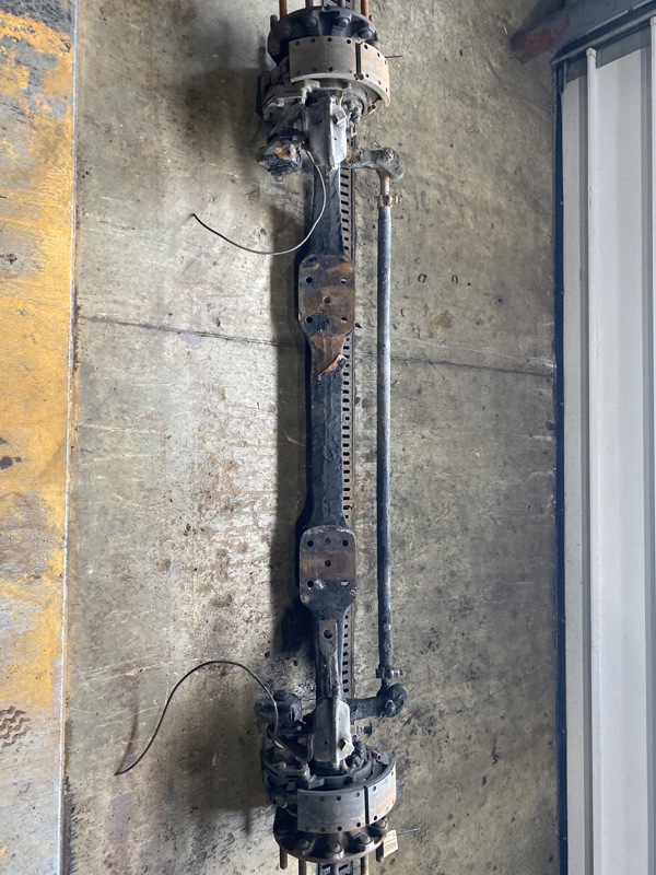 Eaton E1200i Front Axle Assembly #317573