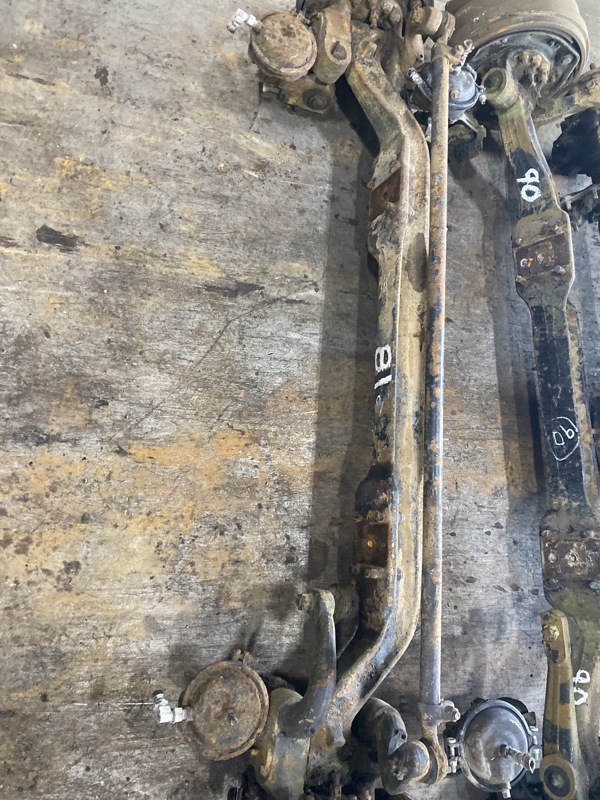 International Front Axle Assembly #120BN1005