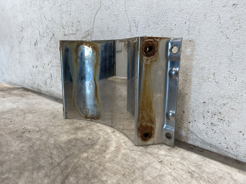 2000 Peterbilt 379 Air Cleaner Brackets & Light Bars